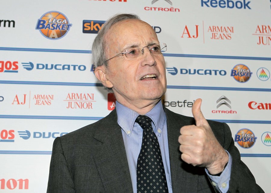 Caserta crolla sul più bello, sorride Peterson