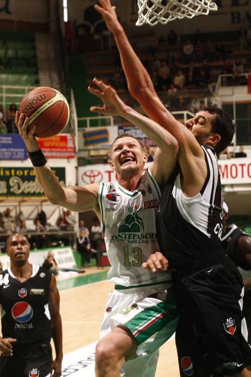 Montepaschi-Pepsi: Caserta vuole l'impresa