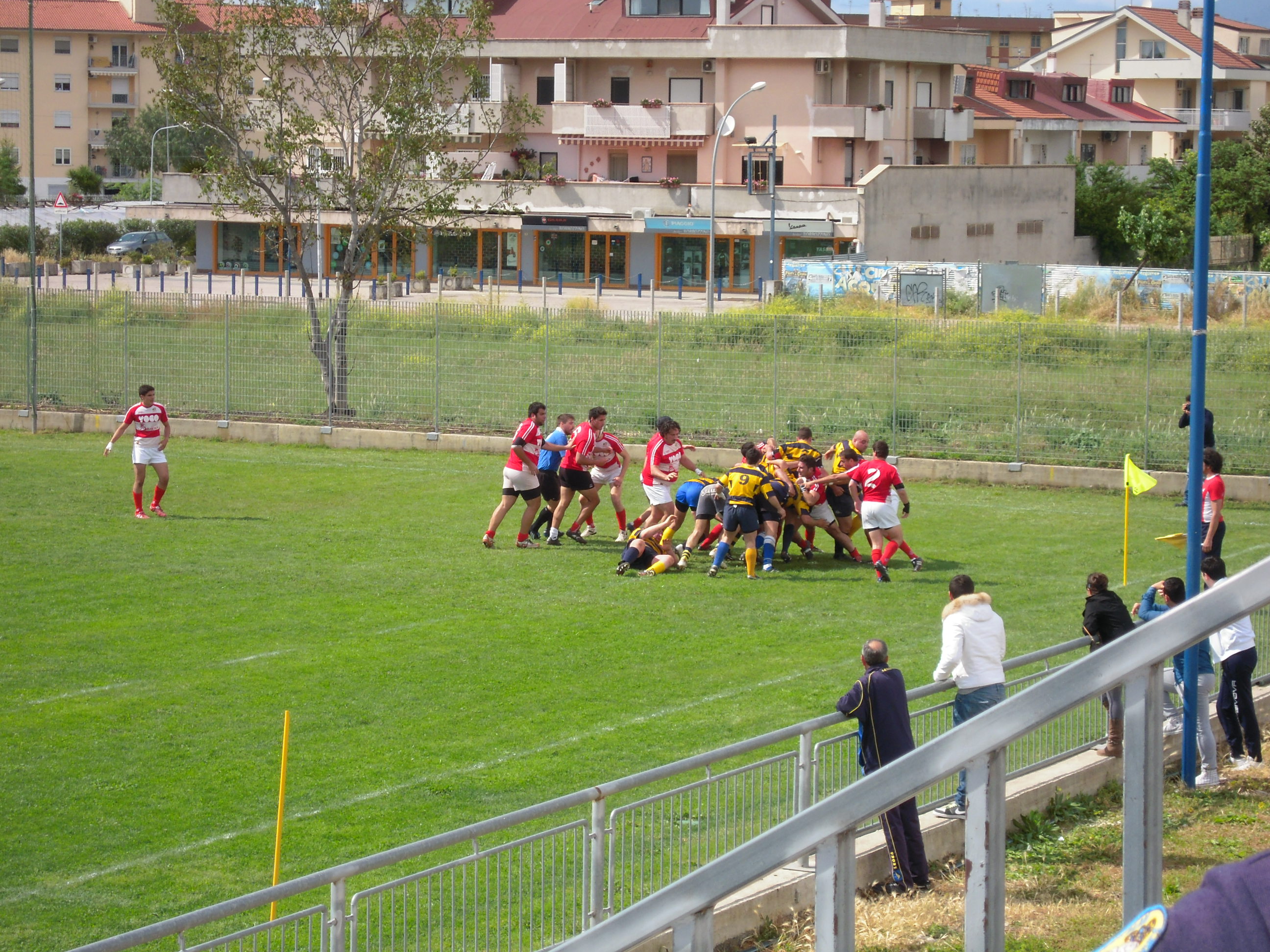 Il Clan è nella storia. Batte il Bari e raggiunge le semifinali per la B