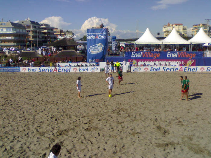 Beach Soccer, medaglia di bronzo per i caranesi Merola e Palma