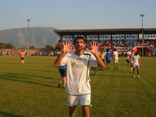 Vis San Nicola, Borrelli: “Darò sempre il 100% per questa fantastica maglia”