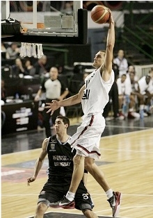 Il Canada batte l’Uruguay e resta in corsa per i ripescaggi