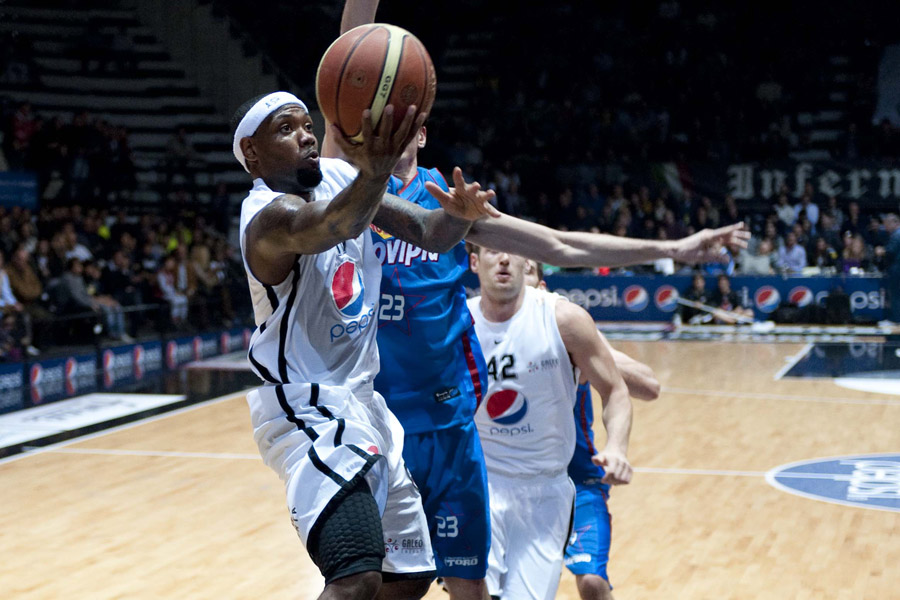 Collins fallisce la vendetta dell’ex