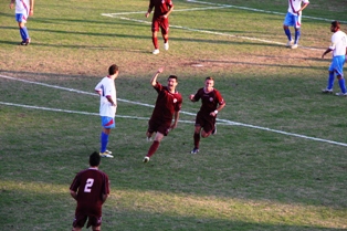 Aversa gran carattere: 2-0 al Fondi nel turno infrasettimanale