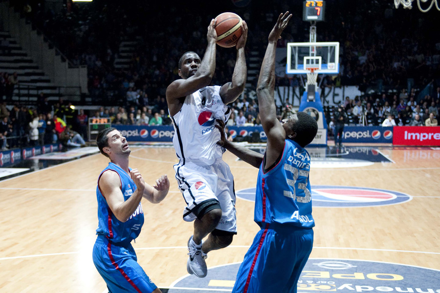 Caserta cade a Cantù, terzo stop consecutivo