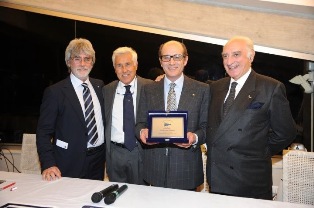 Maggiò premiato a Bluduemila per i 20 dal tricolore della Juve