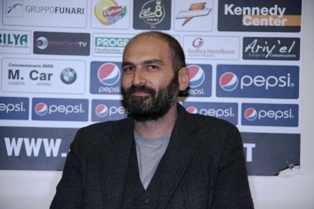 La città si sveglia per scongiurare un nuovo ‘98