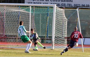 Casertana facile sull’Oppido: tre punti e vetta a -5