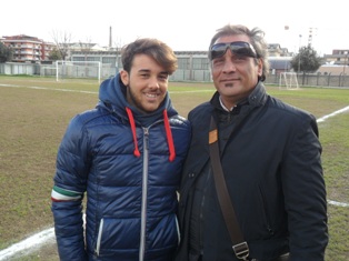 il neo acquisto Mugione e il direttore sportivo Santamaria