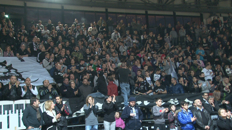 Otto Caserta: multa salata per le offese del Palamaggiò