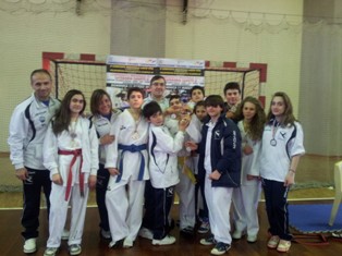 Agli Interregionali di Fondi otto medaglie per la Taekwondo Caserta