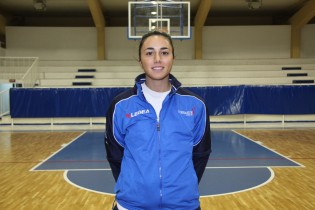 DONATELLA DEL GAUDIO PLAY