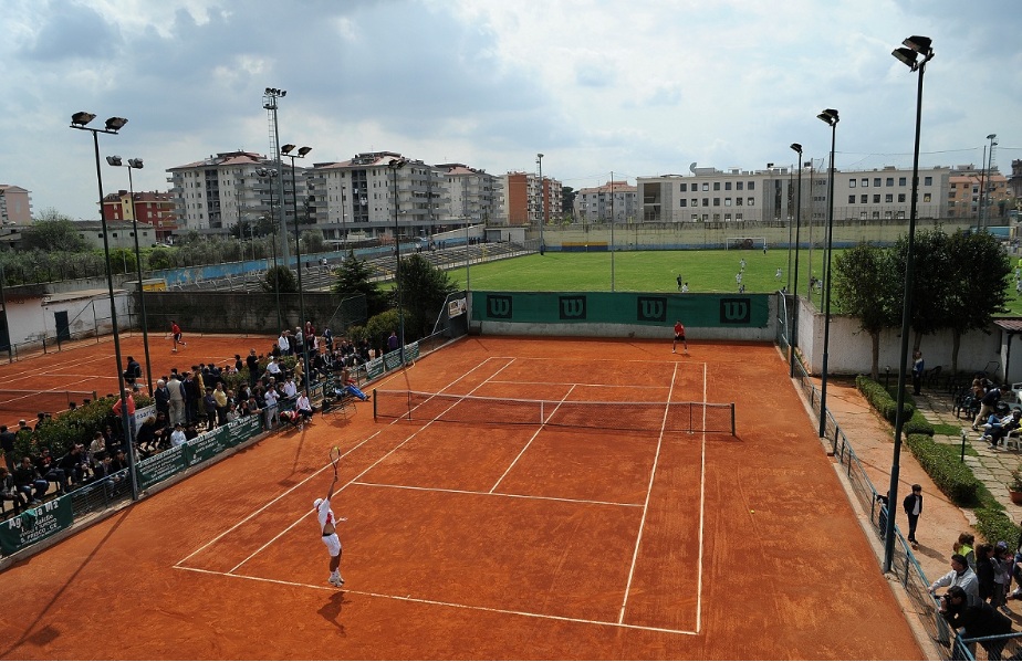 Il Gruppo Tennistico Sammaritano a valanga sul CT Averno