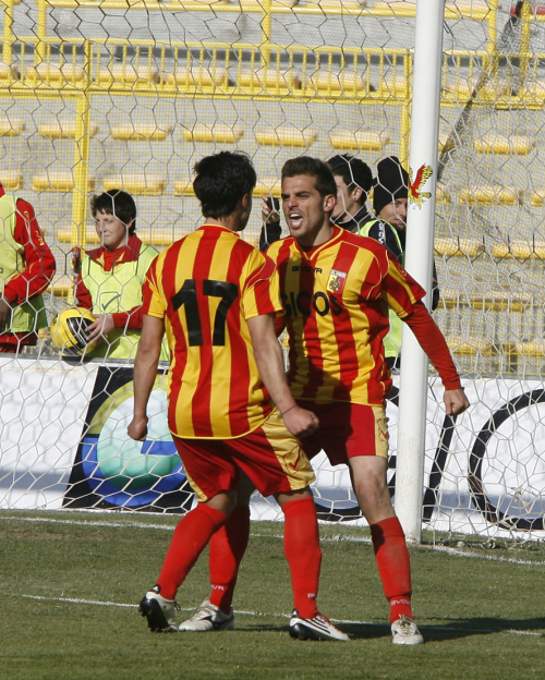 Seconda Divisione: Catanzaro e Perugia a suon di gol, Campobasso a picco