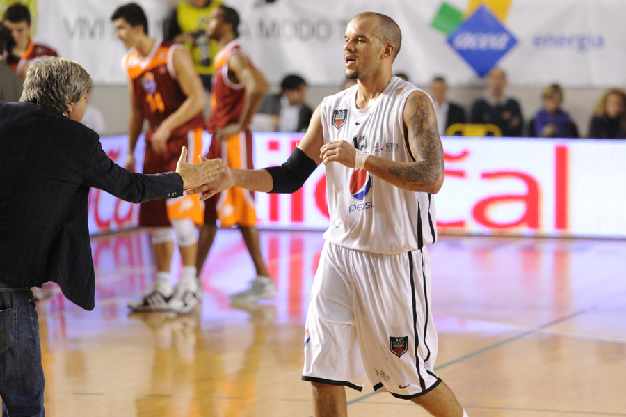 Smith chiude con un altro record: 31 volte in doppia cifra