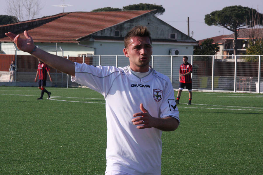 Letizia saluta l’Aversa e firma un triennale con il Carpi