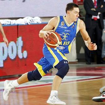 La Sutor rinegozia il contratto di Fabio Di Bella