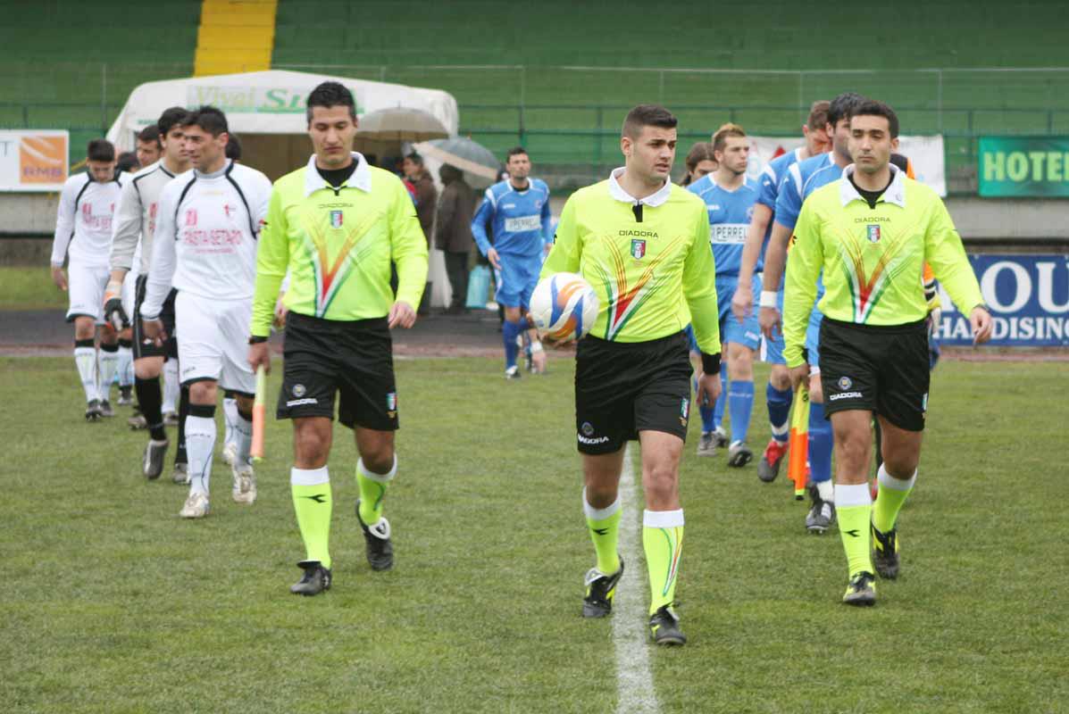 Al centro Francesco Perrelli