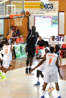 Il volo di Akindele nel cielo di Caserta