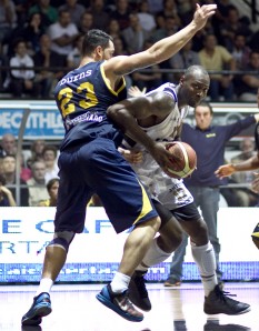 AKINDELE MARCATO FOTO CAROZZA