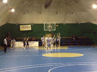 Il B&F non si ferma, Festaioli al tappeto