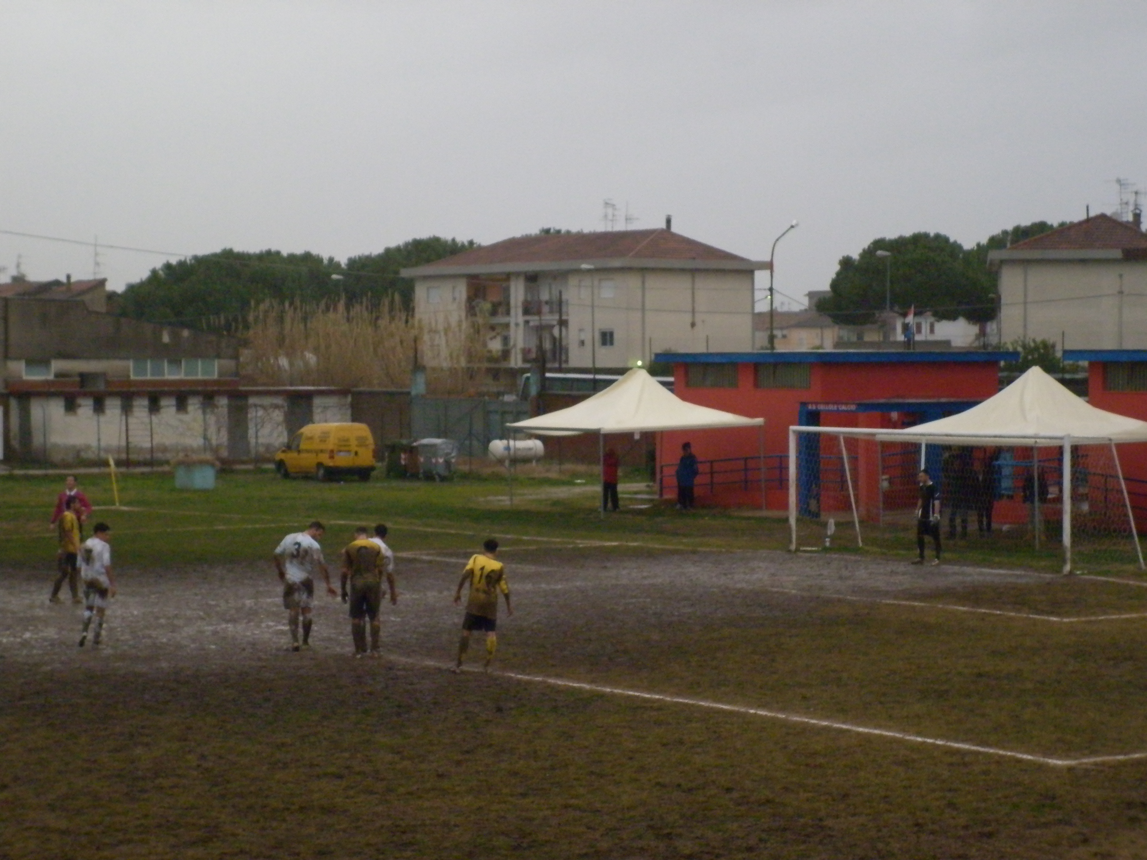 La Virtus Carano si salva nel finale: l’Atletico Casalnuovo strappa un punto al “Montecuollo”