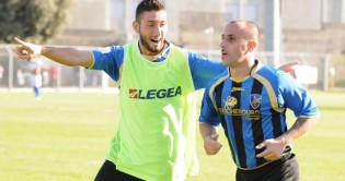 Tommaso Manzo esulta