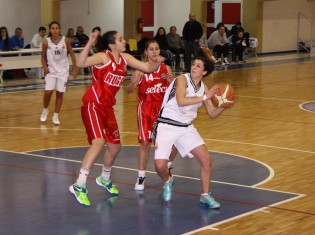 Clara Del Monaco in azione contro la Ruggi Salerno