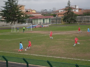 Un'azione di Villa Literno-Hermes Casagiove (foto Domenico Vastante)