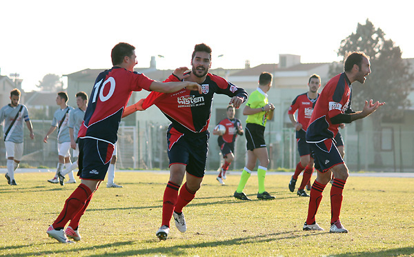 Girone G: la Torres corre verso la Lega Pro, ossigeno per Nola e Anziolavinio