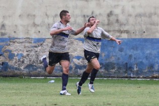 Bizzarro esultanza, dopo rete contro la Puteolana