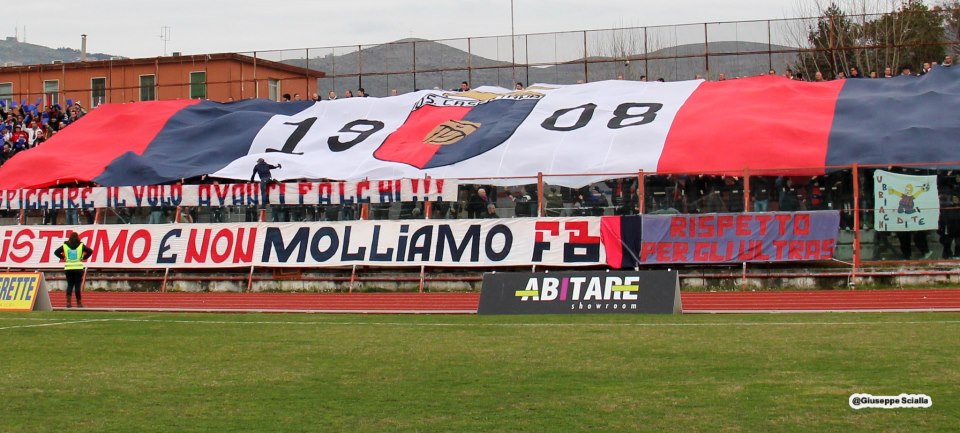 VIDEO – La Casertana stecca ancora, ma i tifosi danno spettacolo