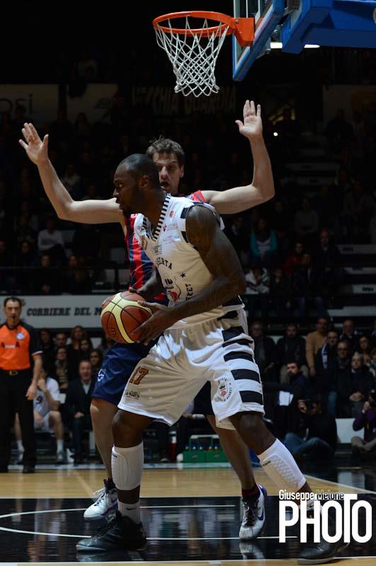 Juve, Akindele vicino all’addio