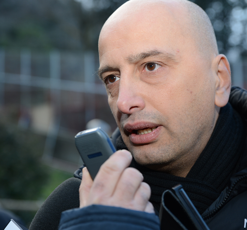 Lombardi non si presenta, continua il braccio di ferro con la stampa