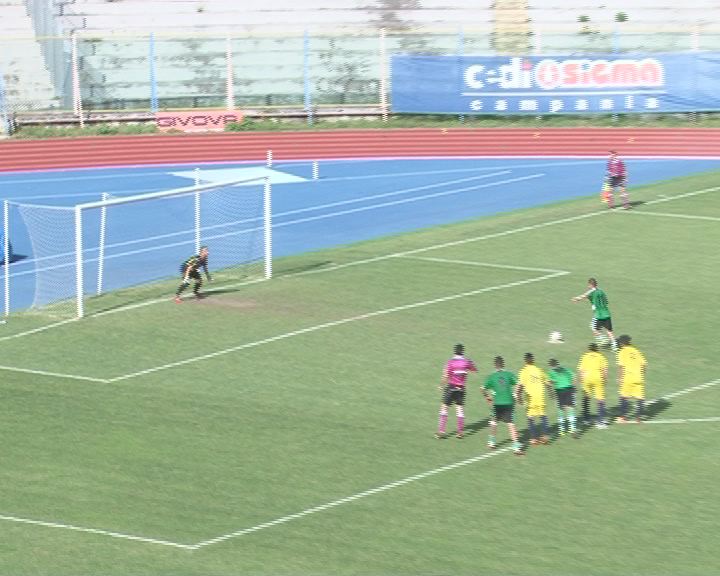 VIDEO – Un rigore di Vitale condanna la Casertana, tabù sfatato per la Turris