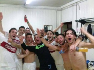 Festeggiamenti nello spogliatoio