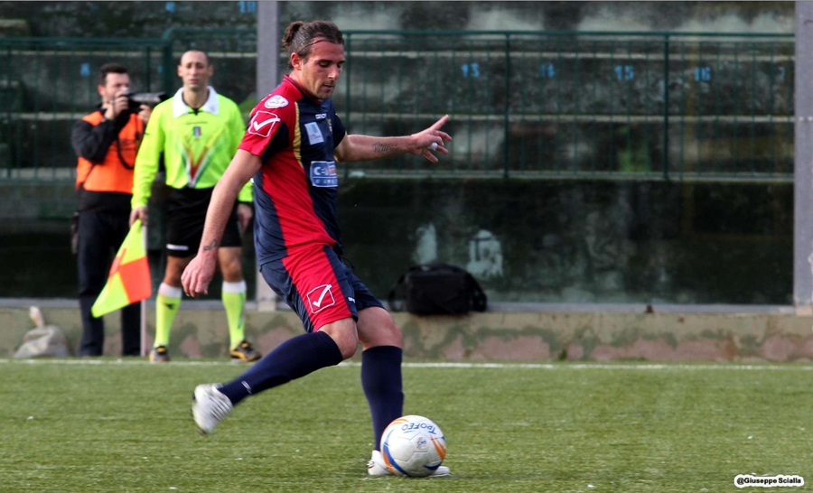 Da Scognamiglio a Varsi passando per Alvino, Corsale e Ruscio: quante richieste per i rossoblù