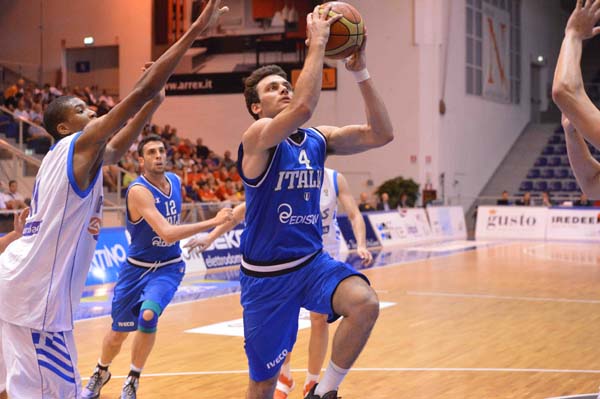 Gentile da urlo, Grecia ko