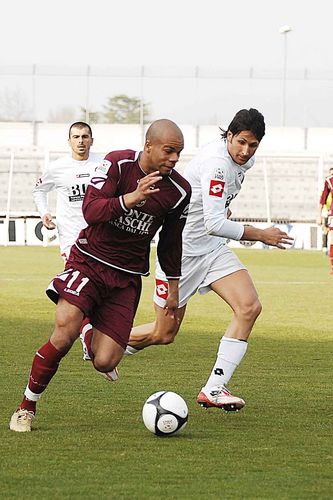 Casertana, arriva Baclet: domani primo allenamento con i rossoblù