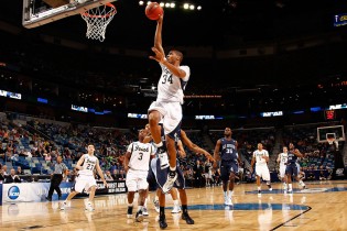 Carleton Scott in azione