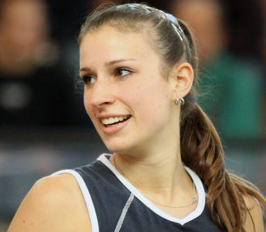 Corpora, firma la palleggiatrice Simona Sannino