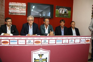 La conferenza stampa dell'Aversa