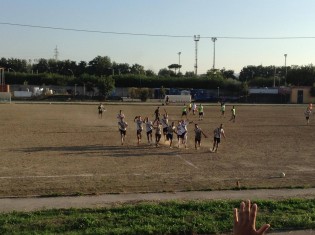 La Sessana esulta a fine partita (foto di Marcello Librace)