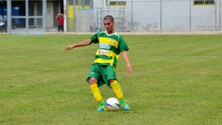 Nicola Citro autore del momentaneo 1-0