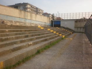 La parte destra del settore ospiti rimarrà intatta