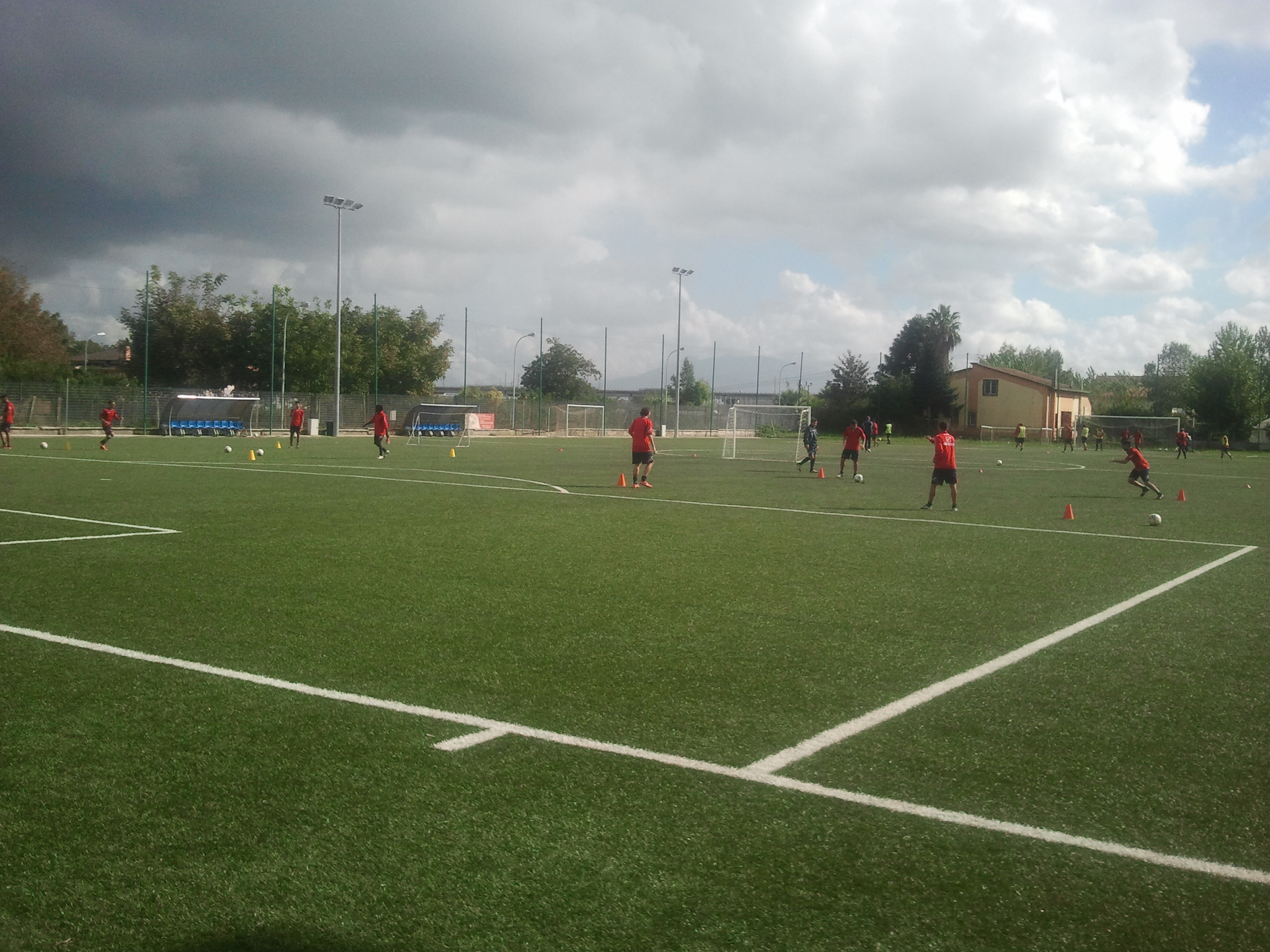 Doppia seduta per la Casertana, giovedì test in famiglia