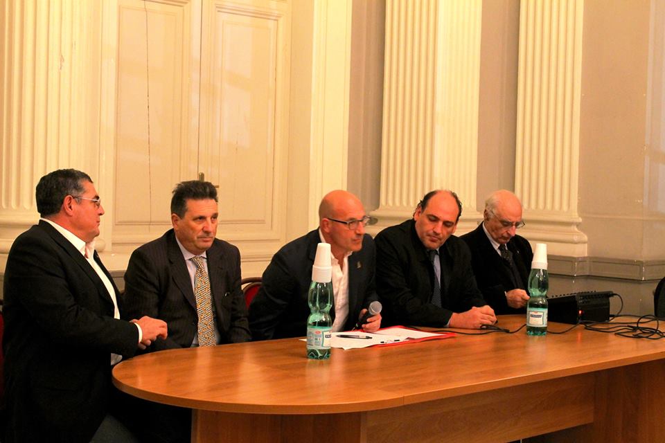 Il Clan si presenta al Salone degli Specchi