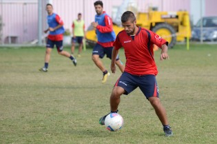 Cucciniello in campo dall'inizio