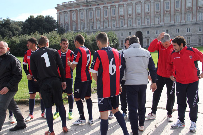 La Casertana nel Parco della Reggia: primi scatti fotografici per il calendario ufficiale 2014