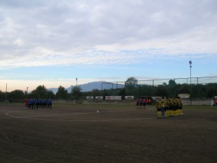 ll minuto di raccoglimento (foto Antimo Cusano)